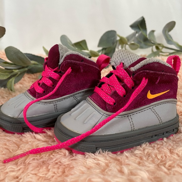 Nike Other - NIKE Woodside ACG Sz. 3C Youth Girl's Boots